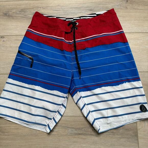 Volcom ModTech Swim Board Shorts Mens Size 30 Red White Blue Striped - Picture 1 of 5